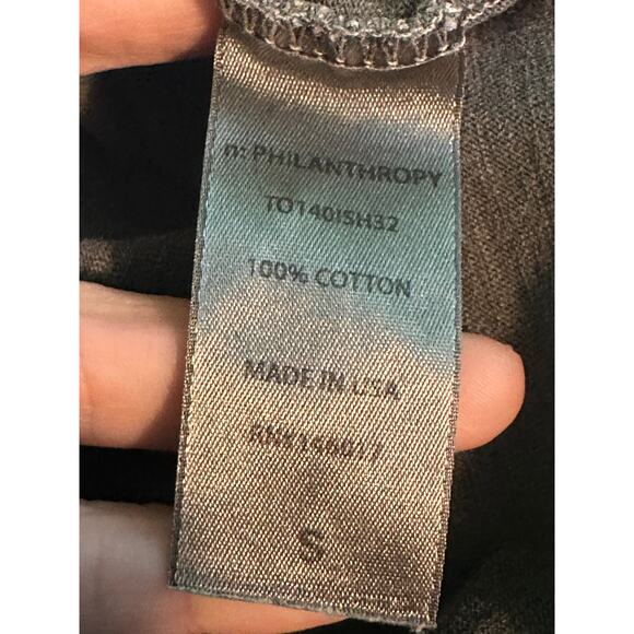 n:Philantropy gray short sleeves distressed lovely t shirt size Small - Picture 4 of 12